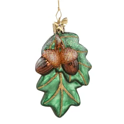 Eicheln mit Eichenblatt