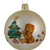 Glaskugel creme matt mit Bärchen am Weihnachtsbaum, 8 cm