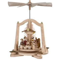 Pyramide "Heiliger Abend"